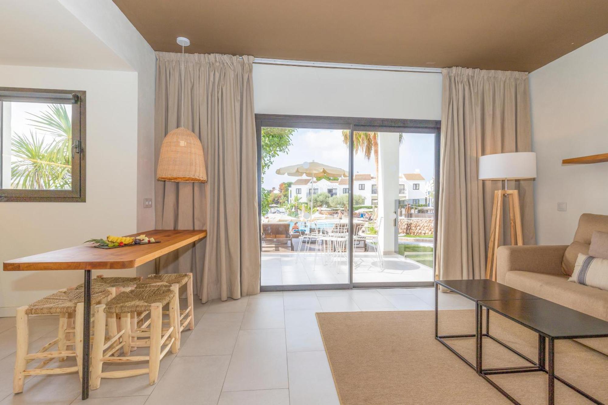 Aparthotel Marsenses Paradise Club Cala en Bosch
