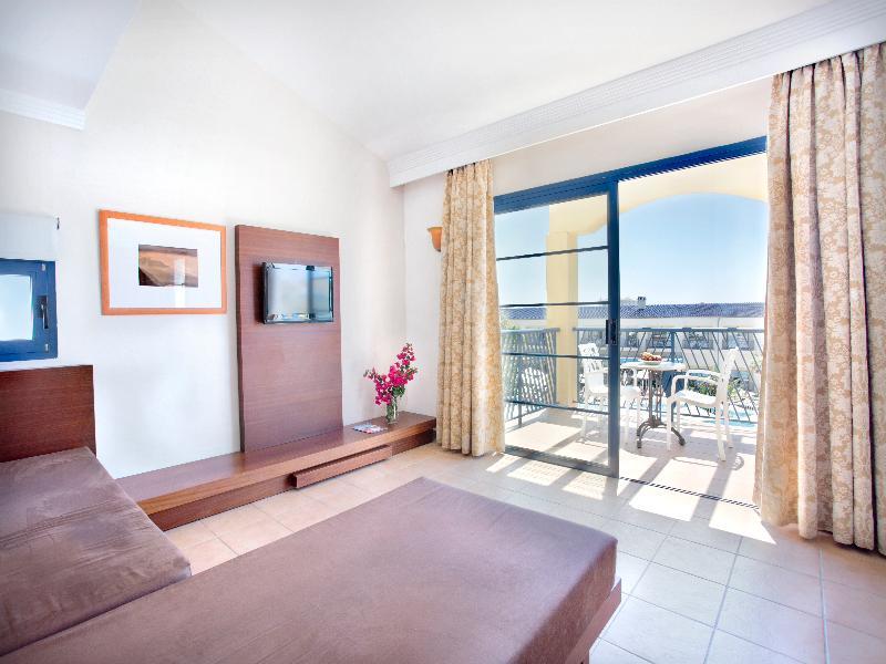 Aparthotel Marsenses Paradise Club Cala 'n Bosch